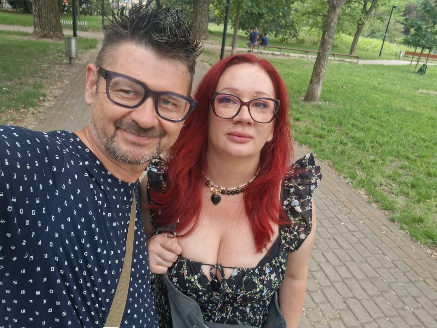 Albert i Magda, właściciele serwisu AlbertiMagdaSerwis – Serwis siłowni w szkołach